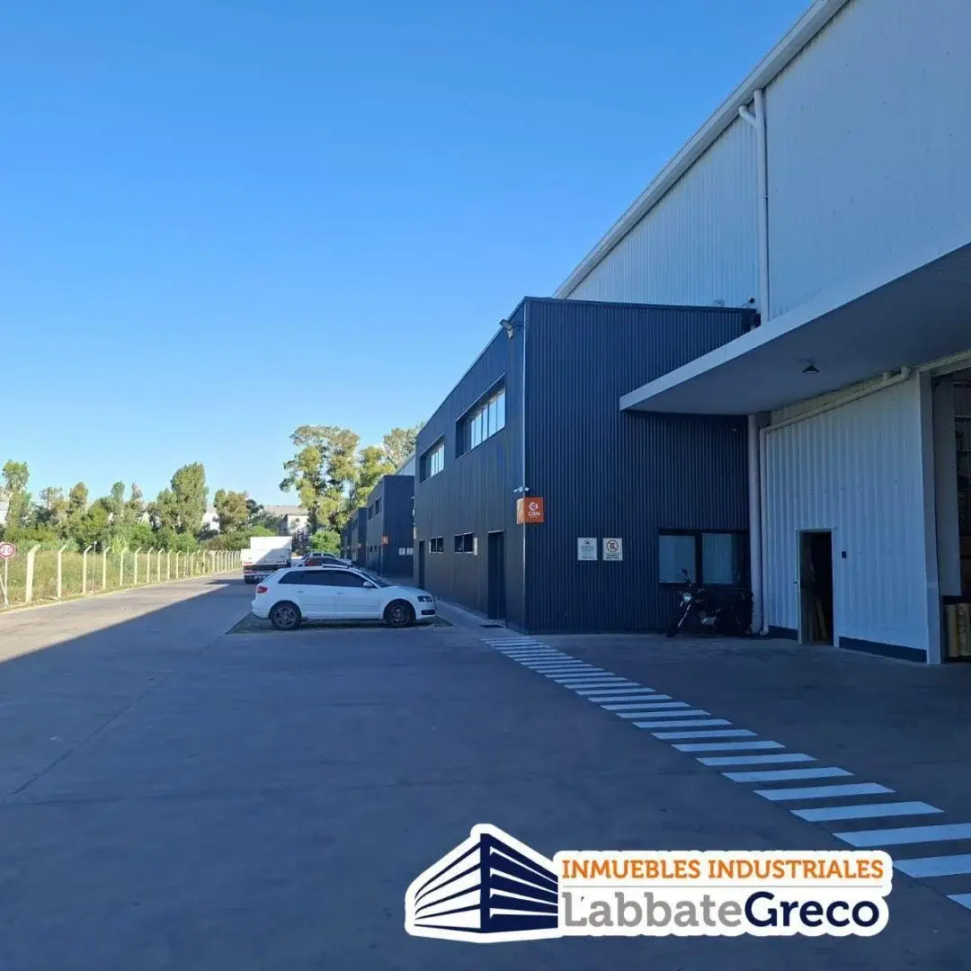 DEPÓSITO EN ALQUILER DE 865m2 - RICARDO ROJAS, TIGRE 4