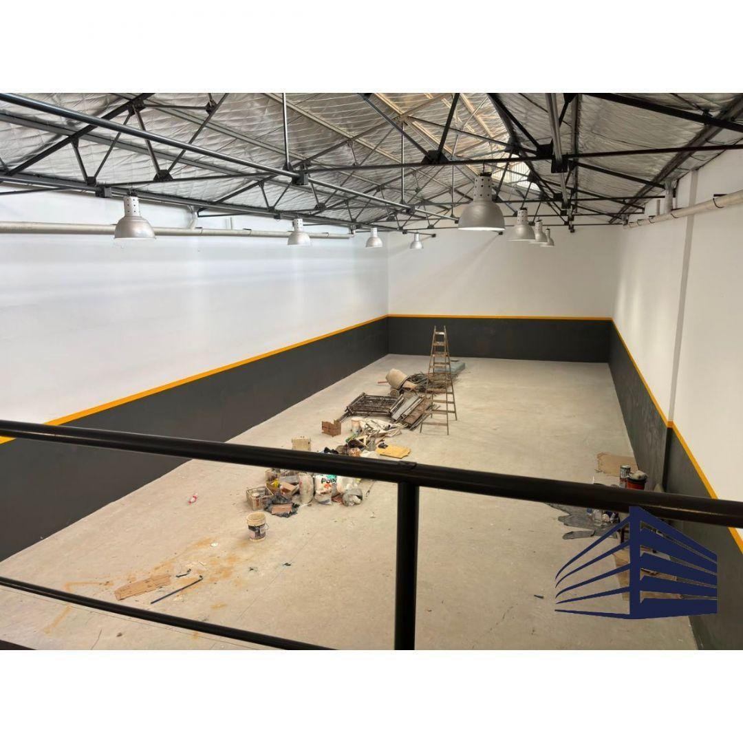 Foto de DEPÓSITO EN VENTA DE 300m2 EN GRAL. SAN MARTÍN, imagen 3