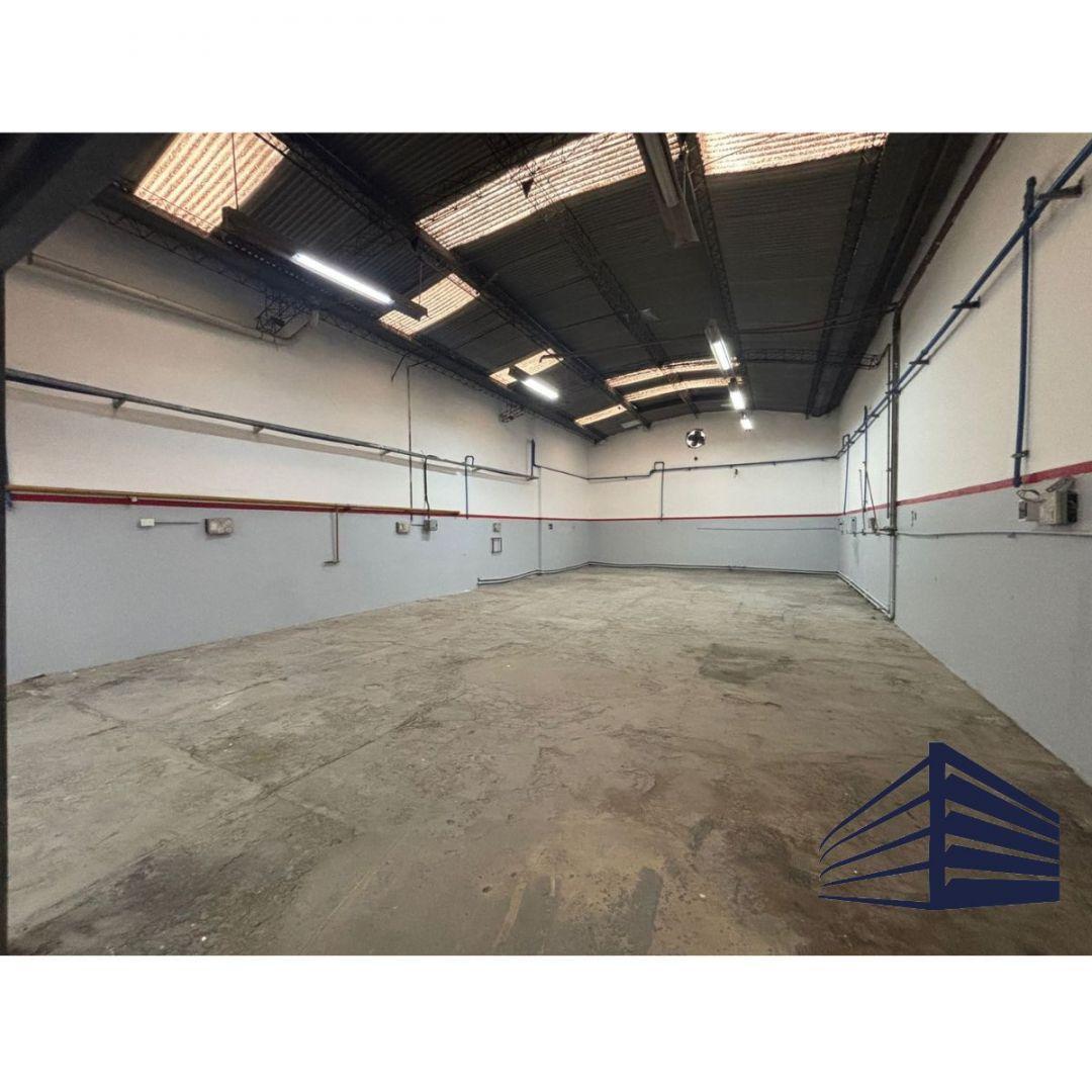 Foto de DEPÓSITO EN VENTA DE 500m2 EN GRAL. SAN MARTÍN, imagen 2