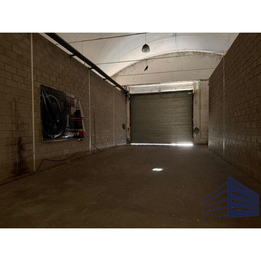 Foto de NAVE INDUSTRIAL EN ALQUILER - 3500m2 EN VILLA LYNCH, imagen 4
