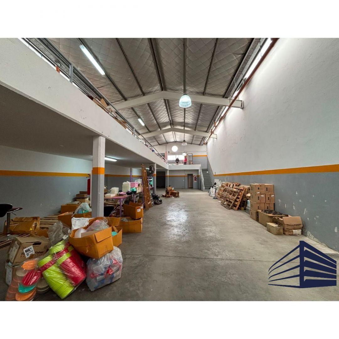 Foto de Alquiler de Galpón en Villa Ballester - 495m2, imagen 2