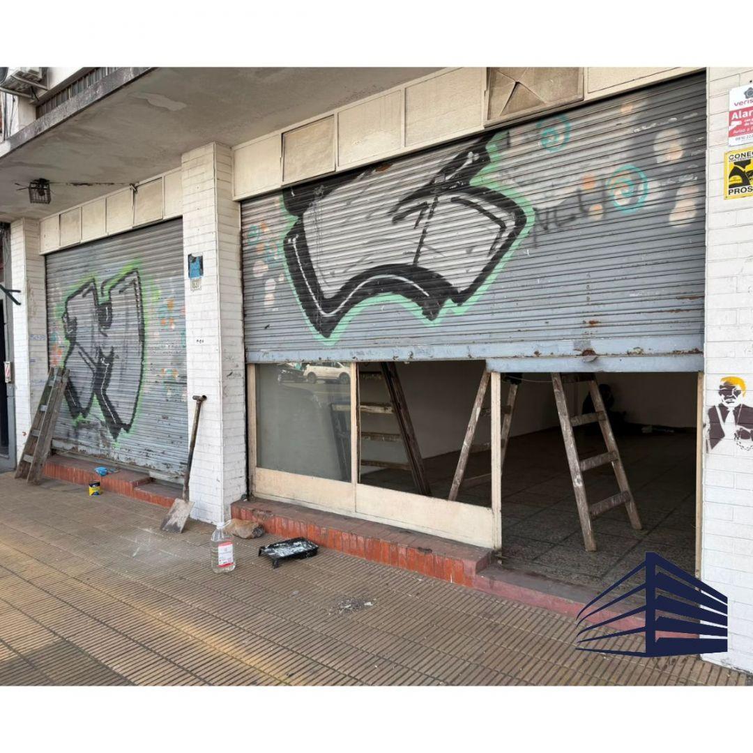 Foto de ALQUILER - LOCALES COMERCIALES Y DEPÓSITO EN BLOCK, imagen 2
