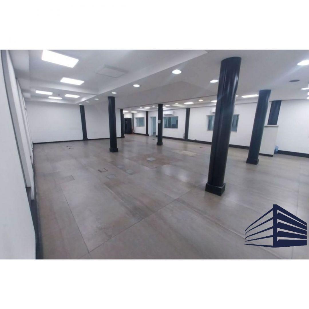 Foto de GALPÓN EN ALQUILER de 3700m2 EN PREDIO INDUSTRIAL - LA TABLADA, imagen 3