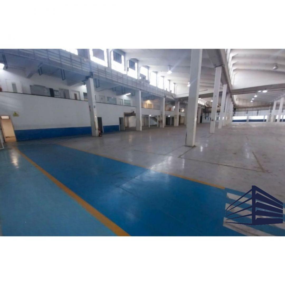 Foto de GALPÓN EN ALQUILER de 3700m2 EN PREDIO INDUSTRIAL - LA TABLADA, imagen 4