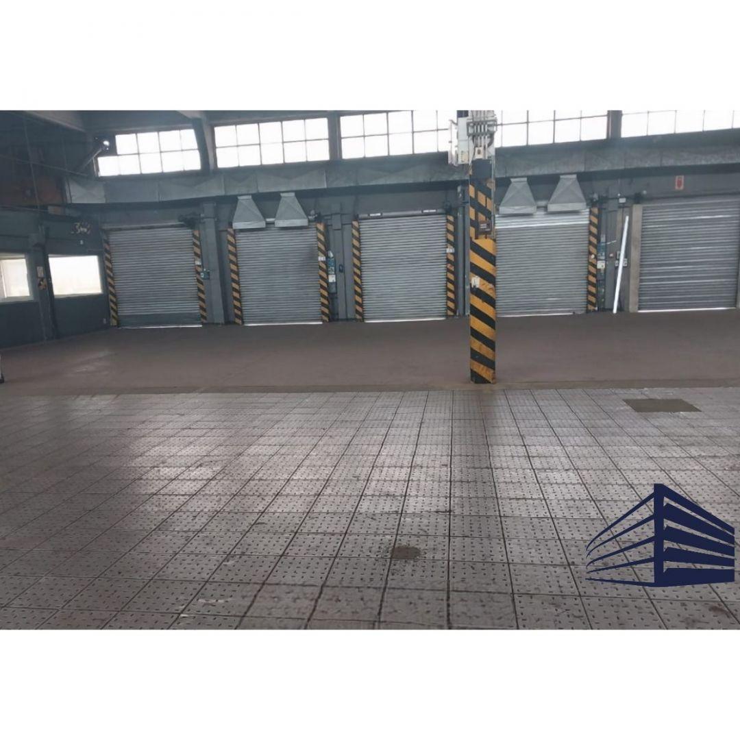 Foto de GALPÓN EN ALQUILER EN PREDIO INDUSTRIAL - LA TABLADA - 4.745m2, imagen 4