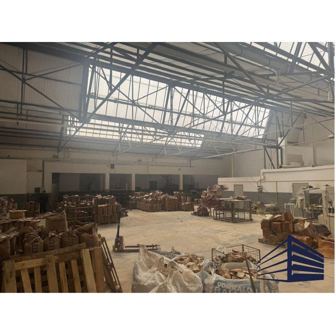 Foto de GALPÓN INDUSTRIAL EN ALQUILER - VILLA LYNCH, imagen 2