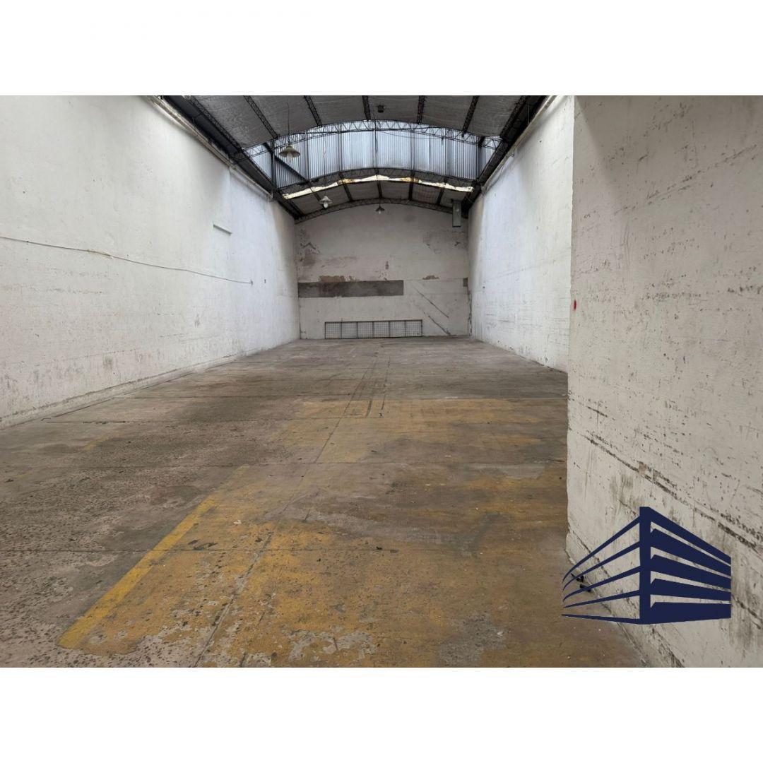 Foto de ALQUILER DE GALPÓN DE 375m2 EN VILLA LYNCH, imagen 3