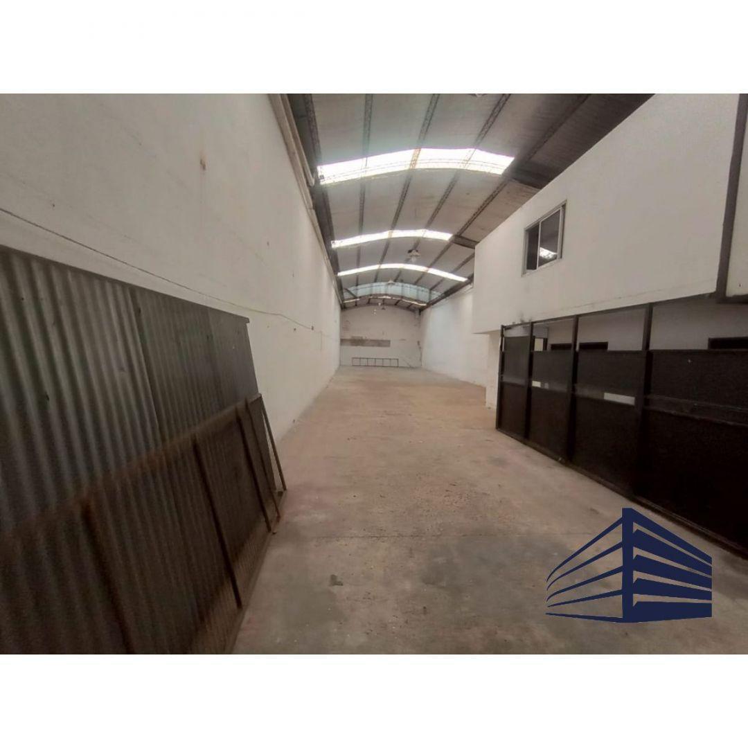 Foto de ALQUILER DE GALPÓN DE 375m2 EN VILLA LYNCH, imagen 4