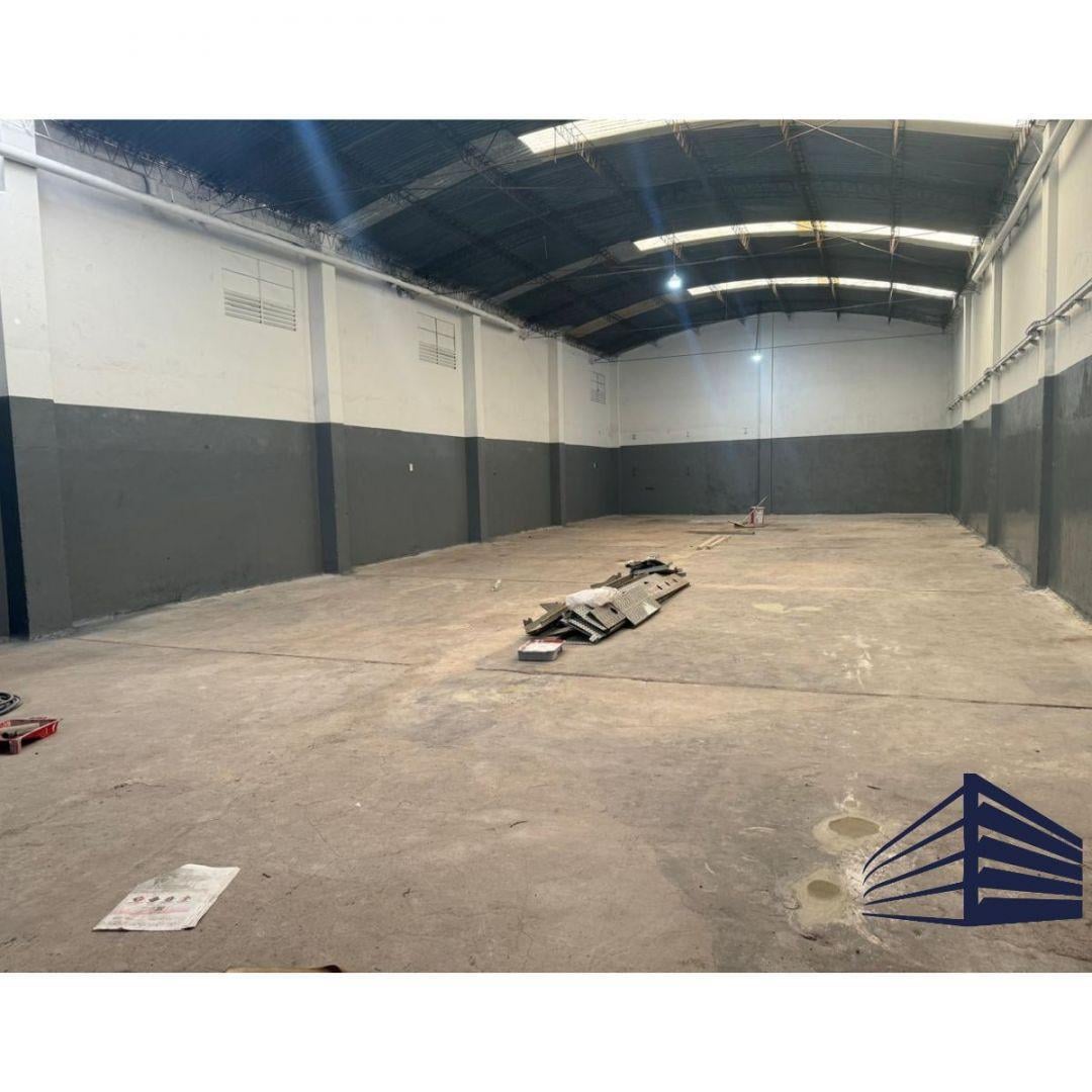 Foto de GALPÓN EN ALQUILER VILLA LYNCH - 580m2, imagen 1