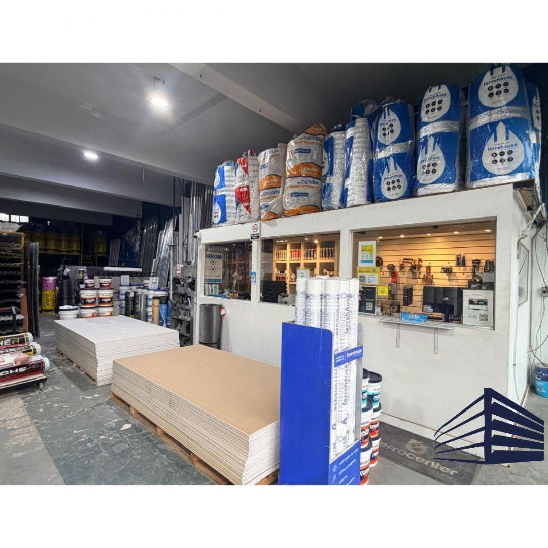Foto de VENTA DE DEPÓSITO CON FRENTE COMERCIAL - VILLA LYNCH, imagen 4