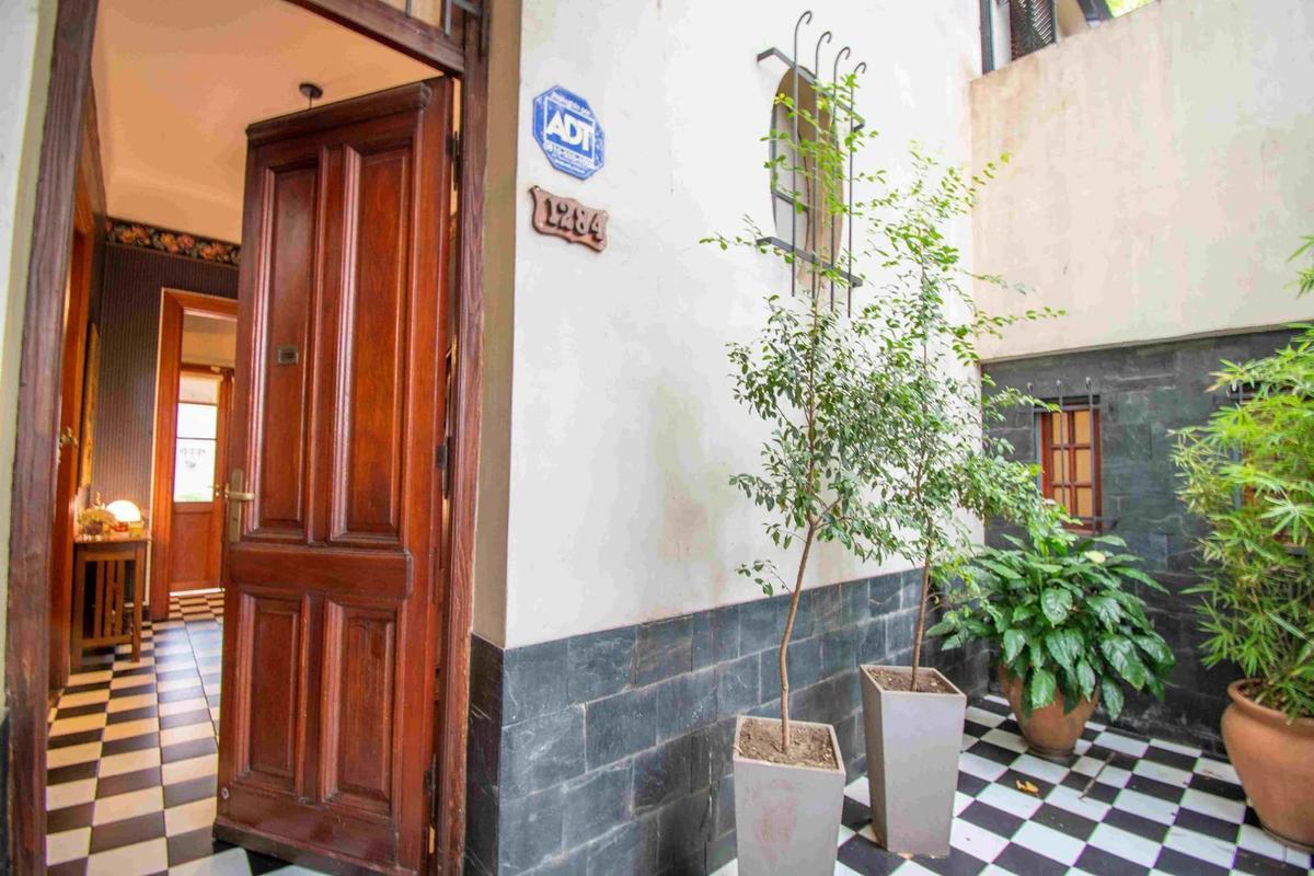 Casa en Azcuenaga 2