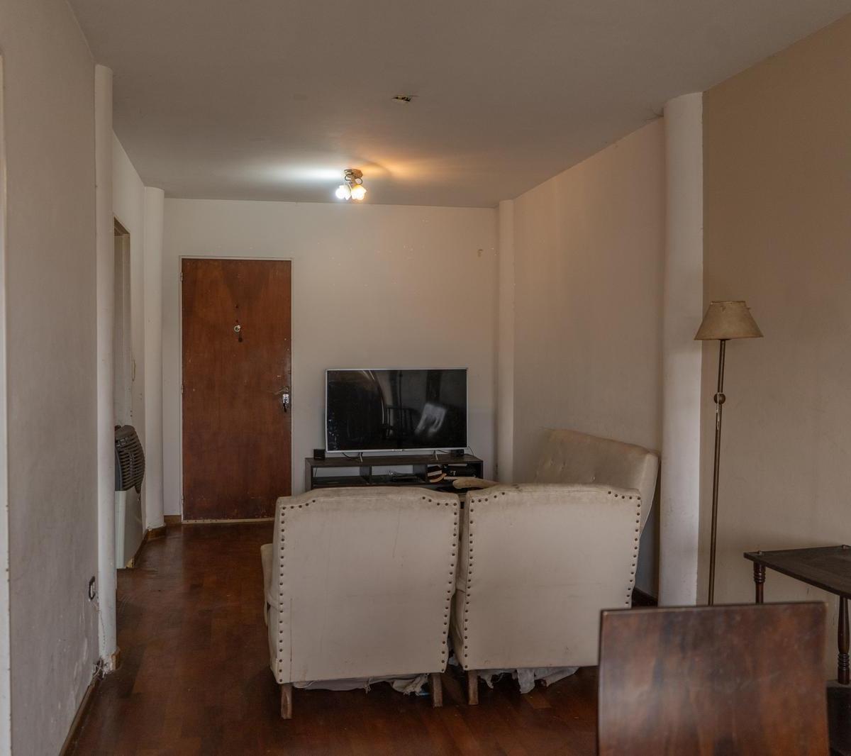 Departamento Semipiso de Tres Dorm. Frente a Plaza Lopez - Rosario 1