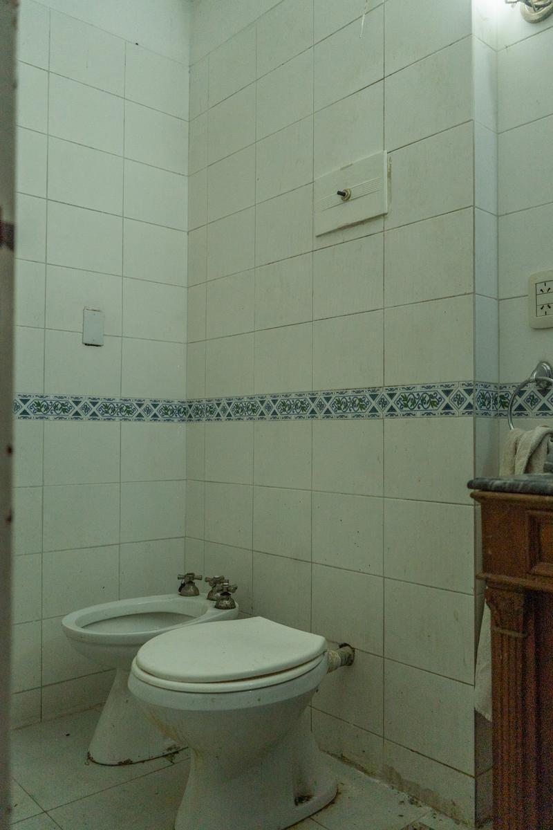 Departamento Semipiso de Tres Dorm. Frente a Plaza Lopez - Rosario 4