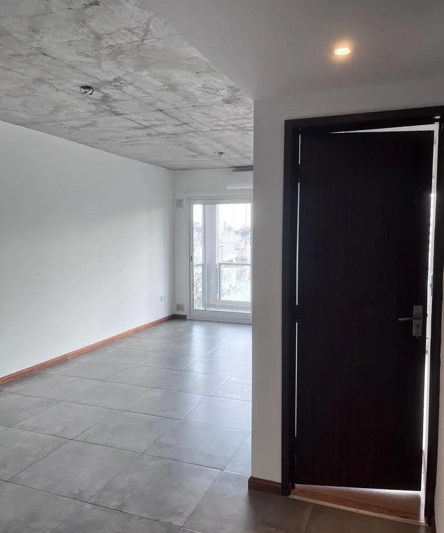 Departamento de un dormitorio con balcon al frente- Rosario 4