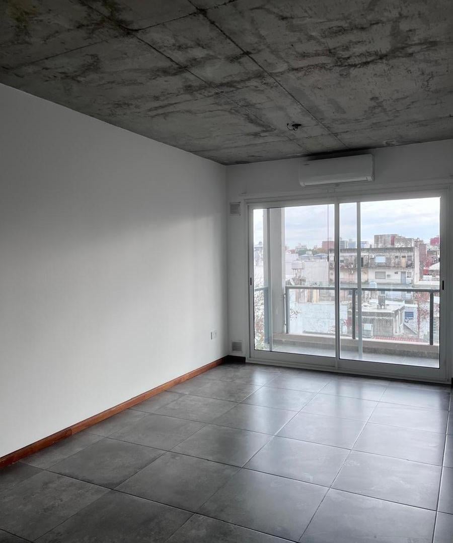 Departamento de un dormitorio con balcon al frente- Rosario