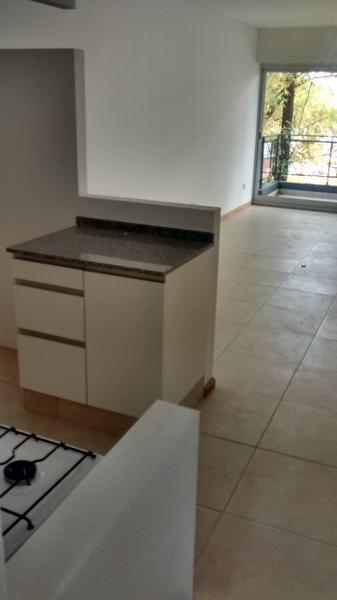 Foto de Monoambiente con balcon al frente - Arroyito - Rosario, imagen 4