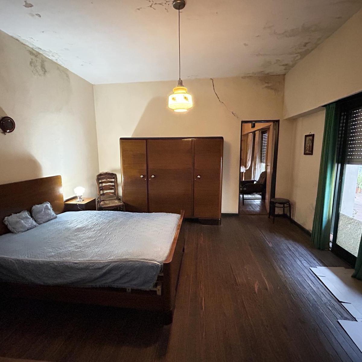 Casa en Lote Propio a Reciclar - Chacarita 4