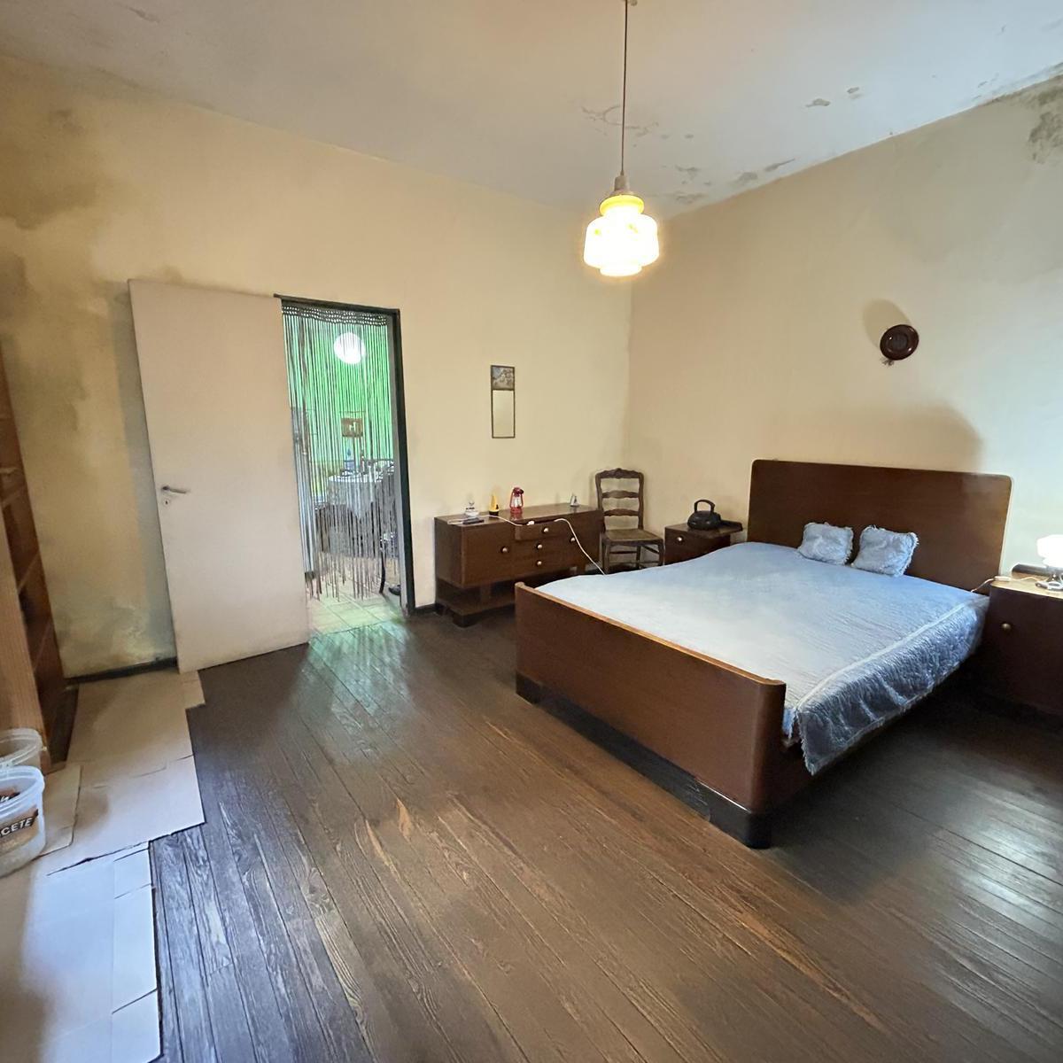 Casa en Lote Propio a Reciclar - Chacarita 5