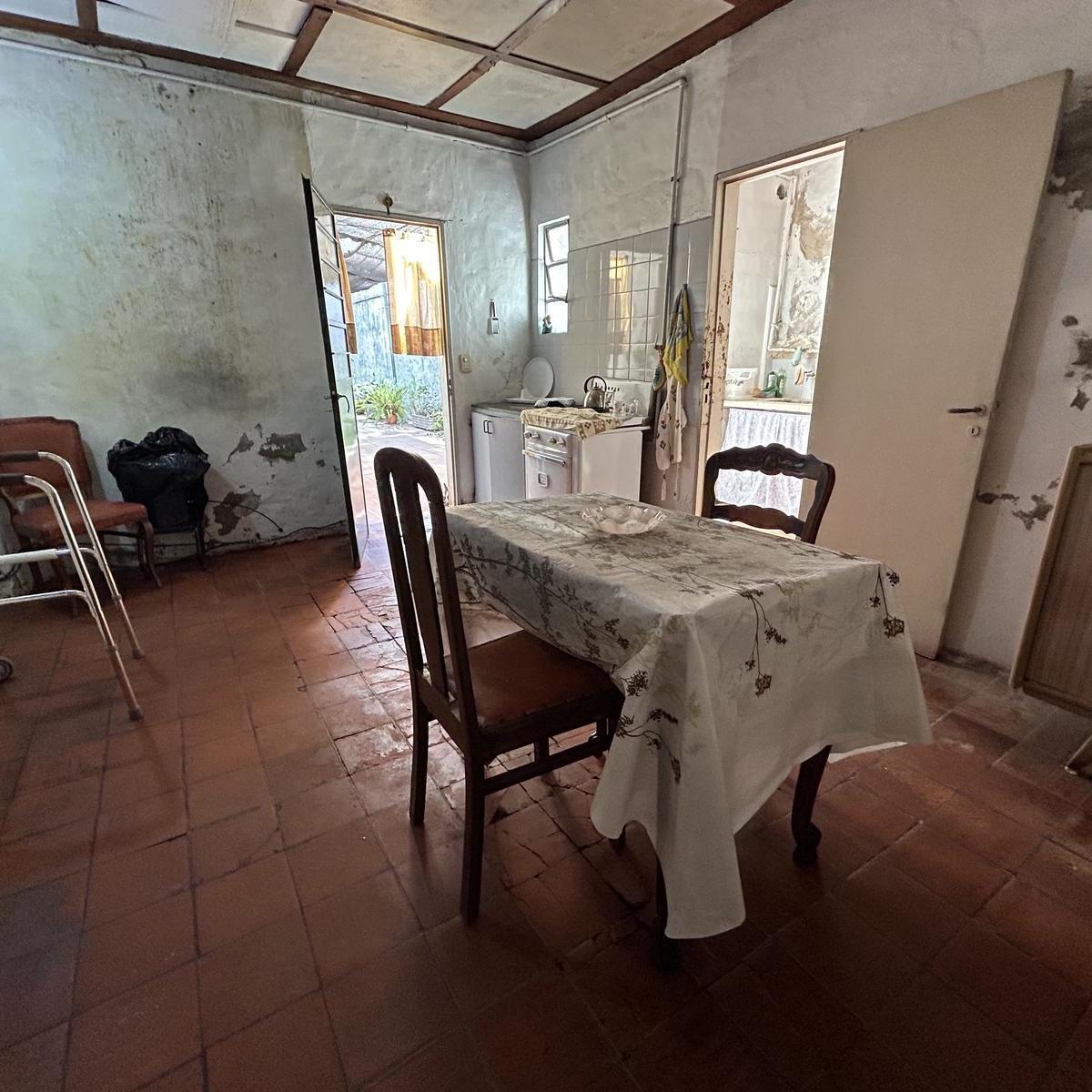 Casa en Lote Propio a Reciclar - Chacarita 2