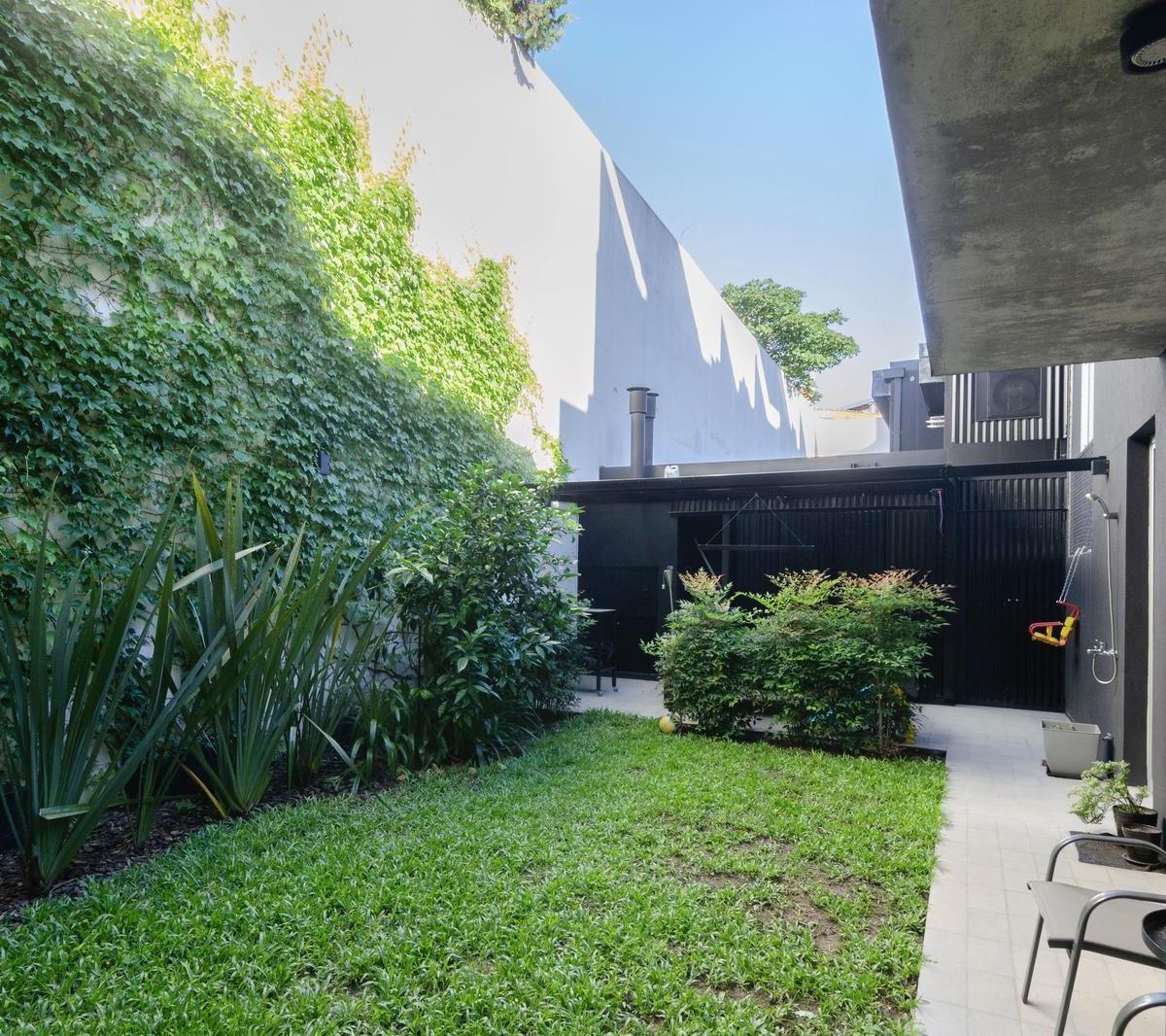 Duplex con Jardín y Parrilla en El Doho - Edificio de Categoría con Pileta - Cochera Fija y Baulera 3