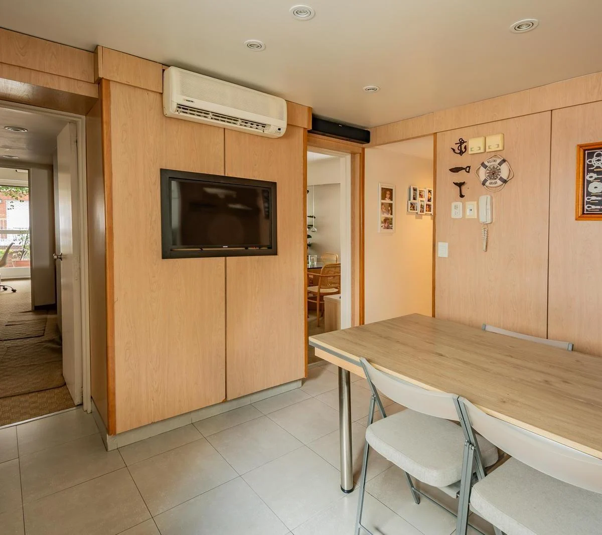 Departamento en Venta 4 Amb, con Cochera Fija y Baulera. Super Luminoso - Reciclado - Recoleta 2