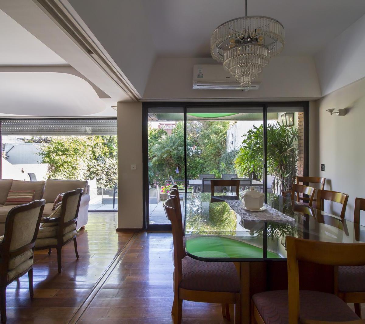 Casa de 5 Dorm. en Villa Urquiza 4