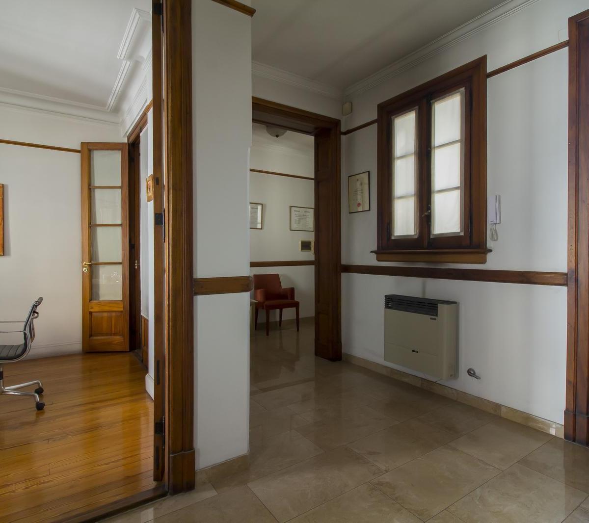 Impecable Oficina en Venta - 3 Despachos - San Nicolás 3