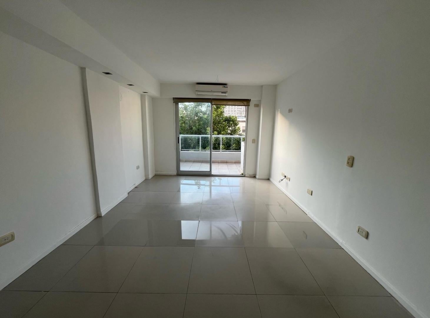 Departamento 2 ambientes con terraza - Barrio Norte