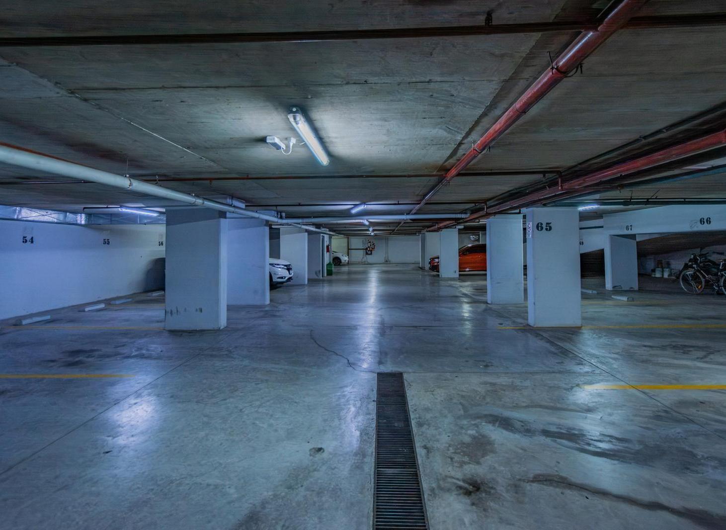 Departamento 5 ambientes con dependencia en Colegiales full amenities.