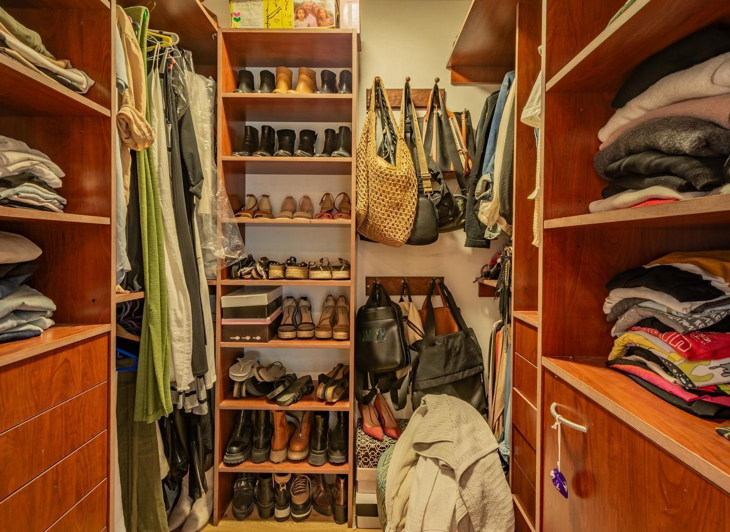 Departamento 5 ambientes con dependencia en Colegiales full amenities.