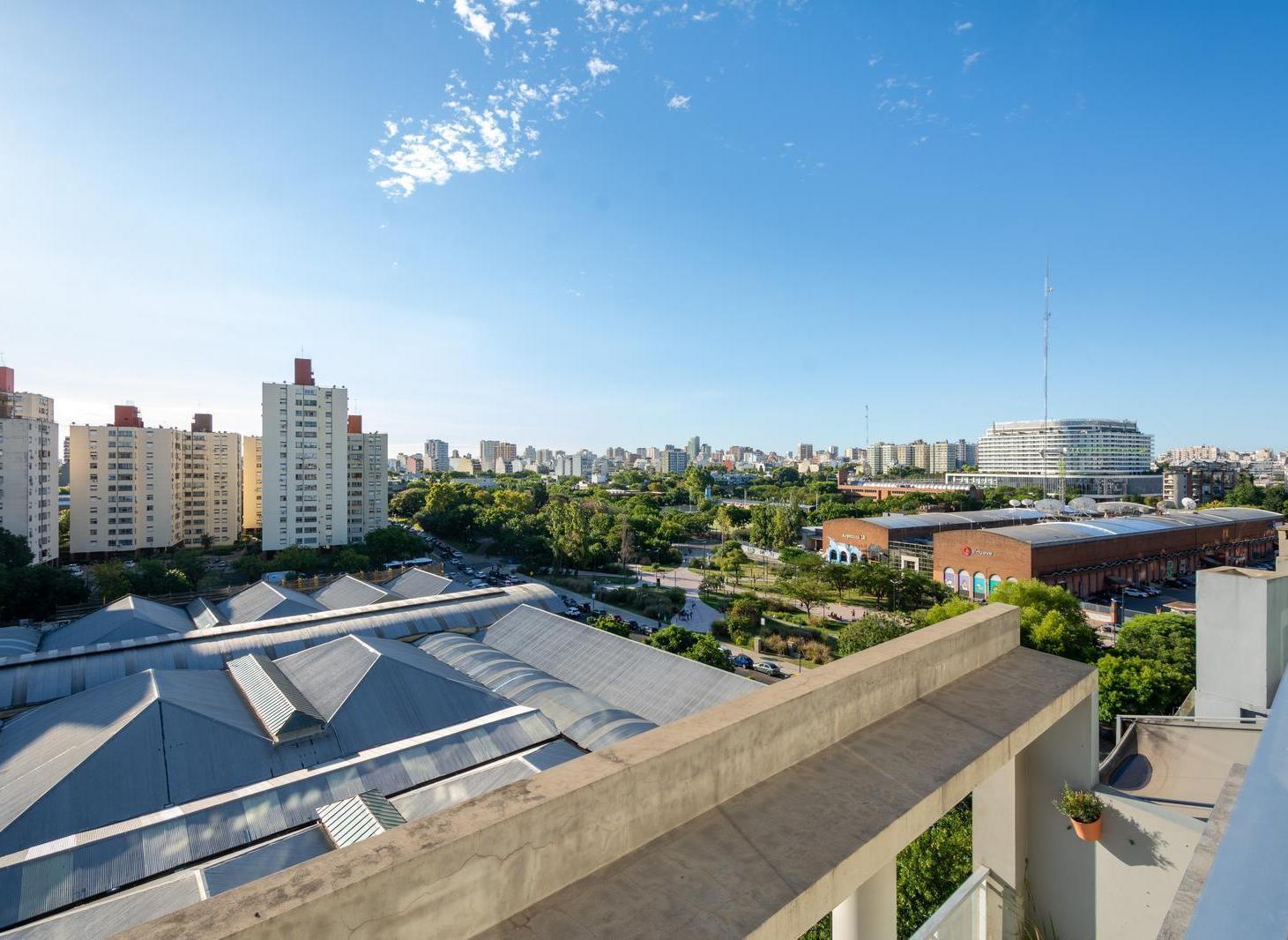 Departamento 5 ambientes con dependencia en Colegiales full amenities.
