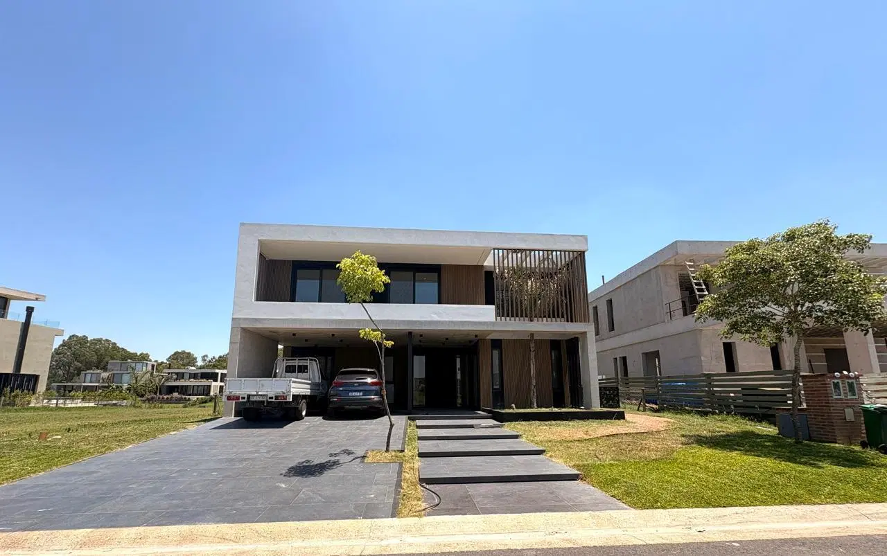 Casa en El Yacht 4