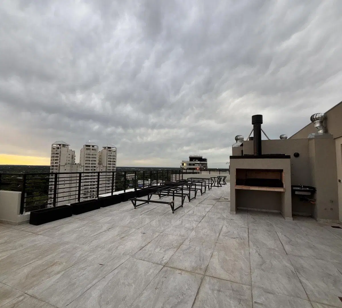 Departamento 3 Ambientes Premium en Brickell Tigre Vista Panorámica, 2 Cocheras y Amenities 2