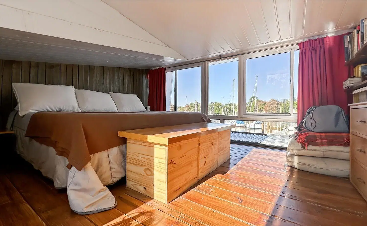 Casa Flotante Dúplex Premium | Excelente Estado | Ideal Vivienda o Renta Temporal 3