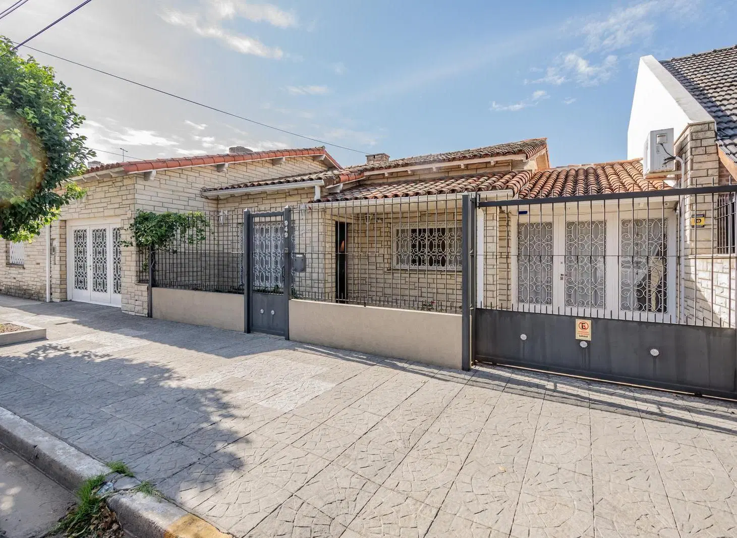 Casa en venta 3 ambientes con jardin en Martinez 3
