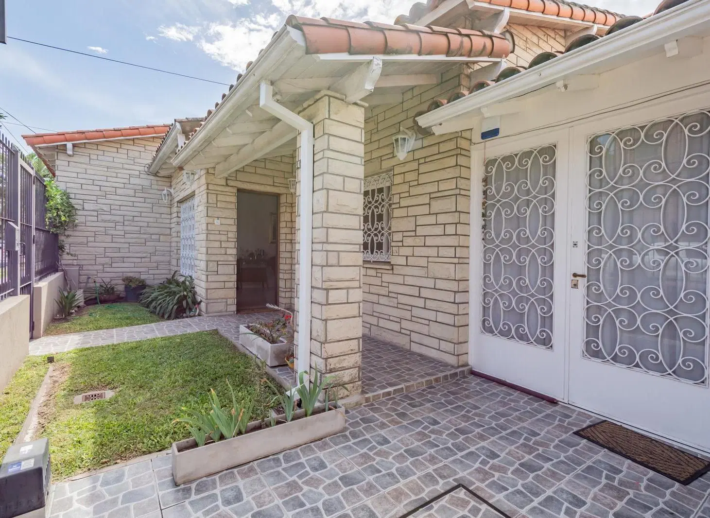 Casa en venta 3 ambientes con jardin en Martinez 4