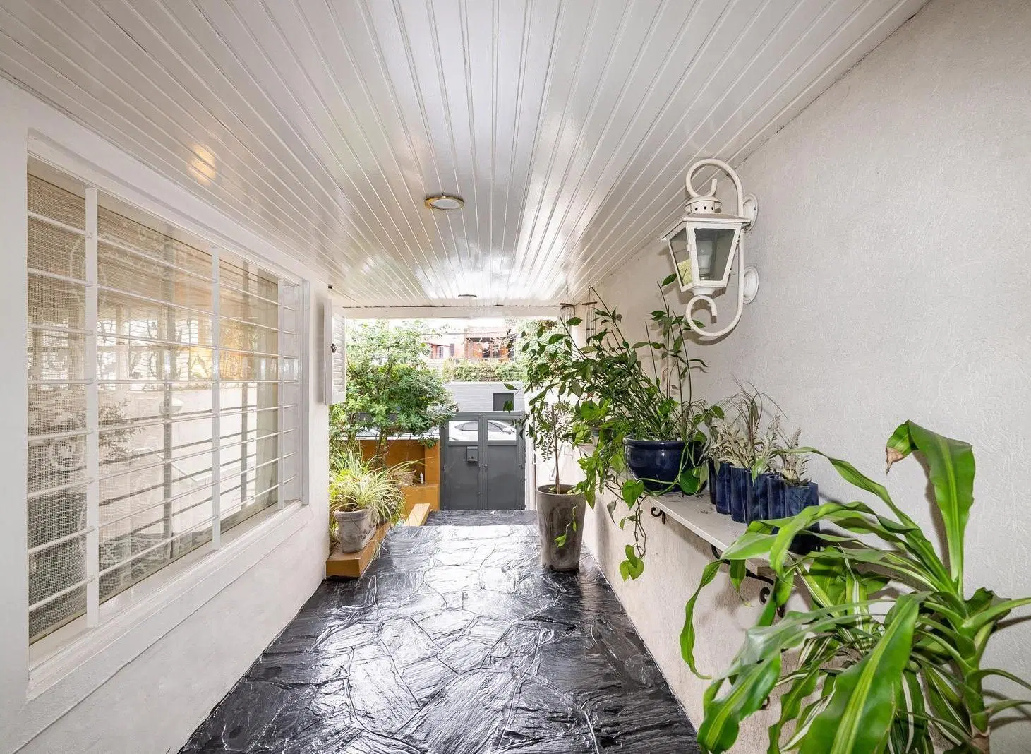 Casa en Venta en San Isidro 4 Dormitorios + Departamento Independiente | Jardín, Pileta y Garage 3