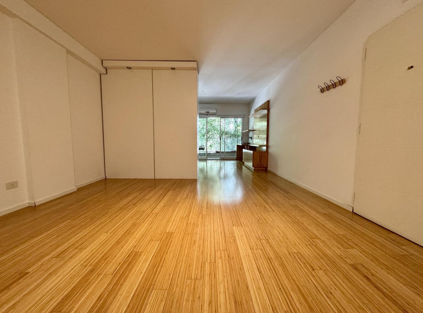 Foto de Departamento mono ambiente amplio divisible con cochera - Belgrano, imagen 4