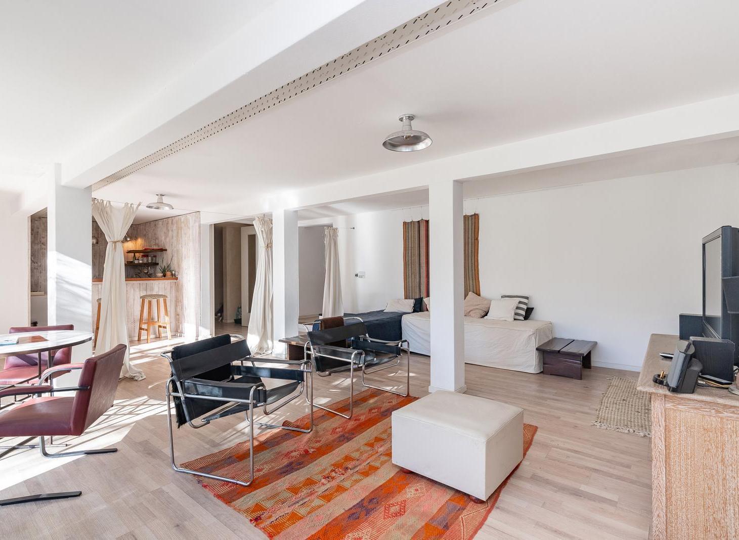 Foto de Magnifica casa en venta 7 ambientes con jardin y pileta - Vicente López, imagen 2