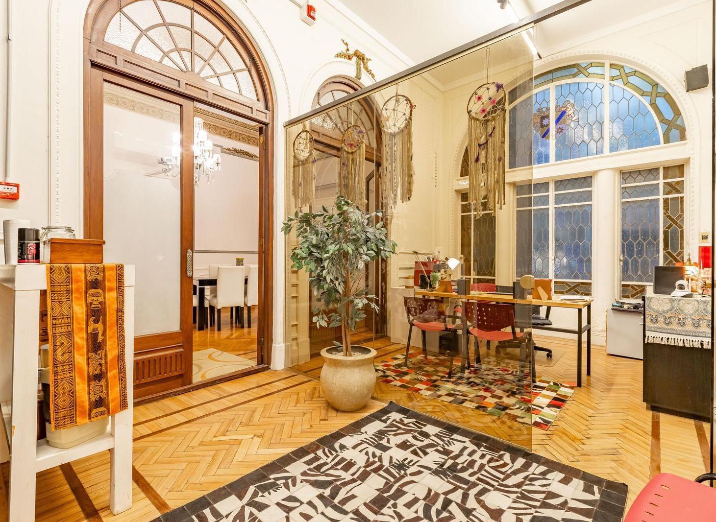 Foto de Petit Hotel Reciclado de 800 m² en Retiro – Suipacha 900, imagen 4