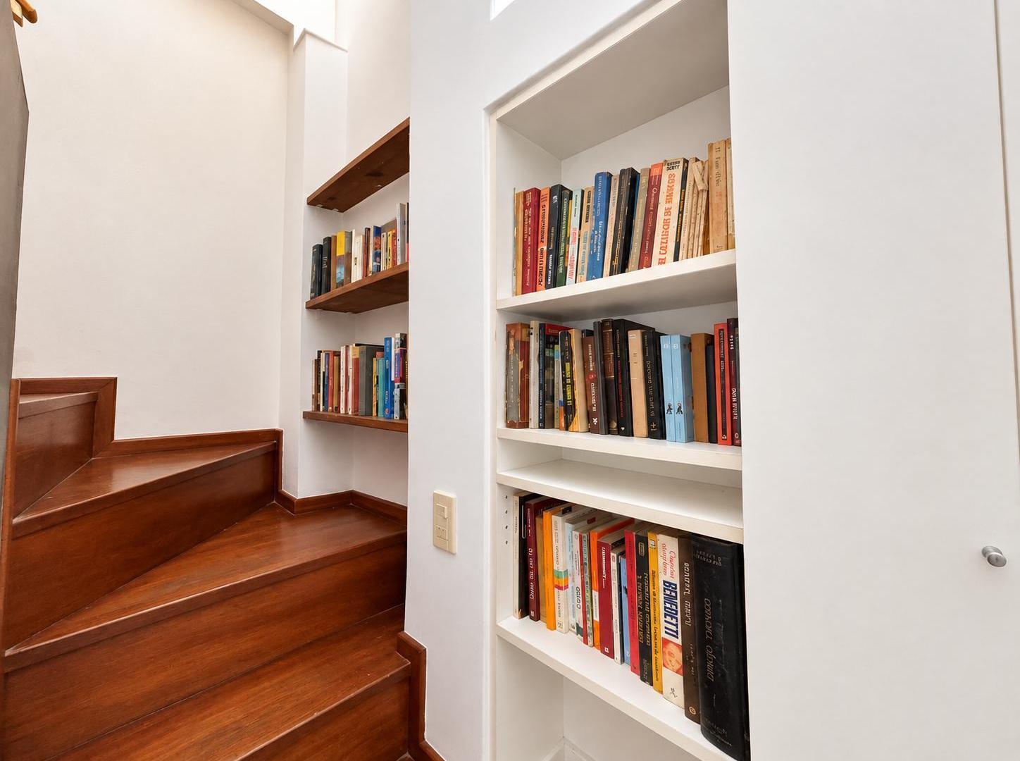 Foto de Venta PH 2 AMBIENTES CON PATIO Y TERRAZA EN VILLA CRESPO, imagen 2