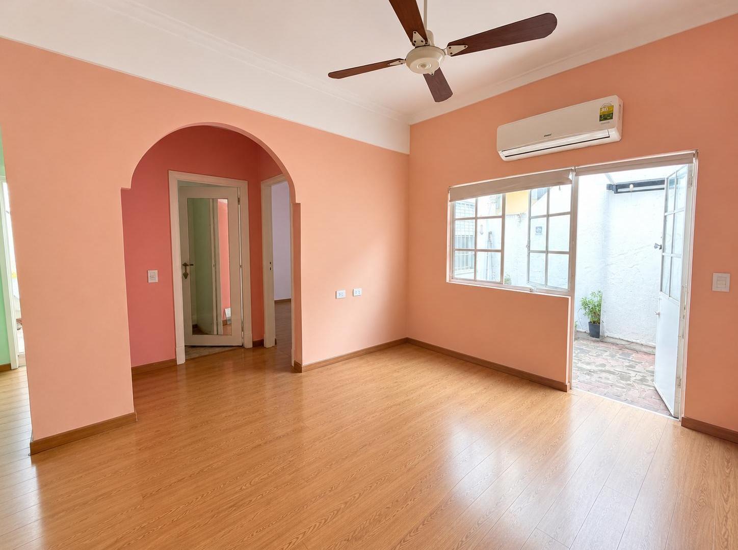 Foto de PH en venta 3 ambientes con terraza en Belgrano R, imagen 3
