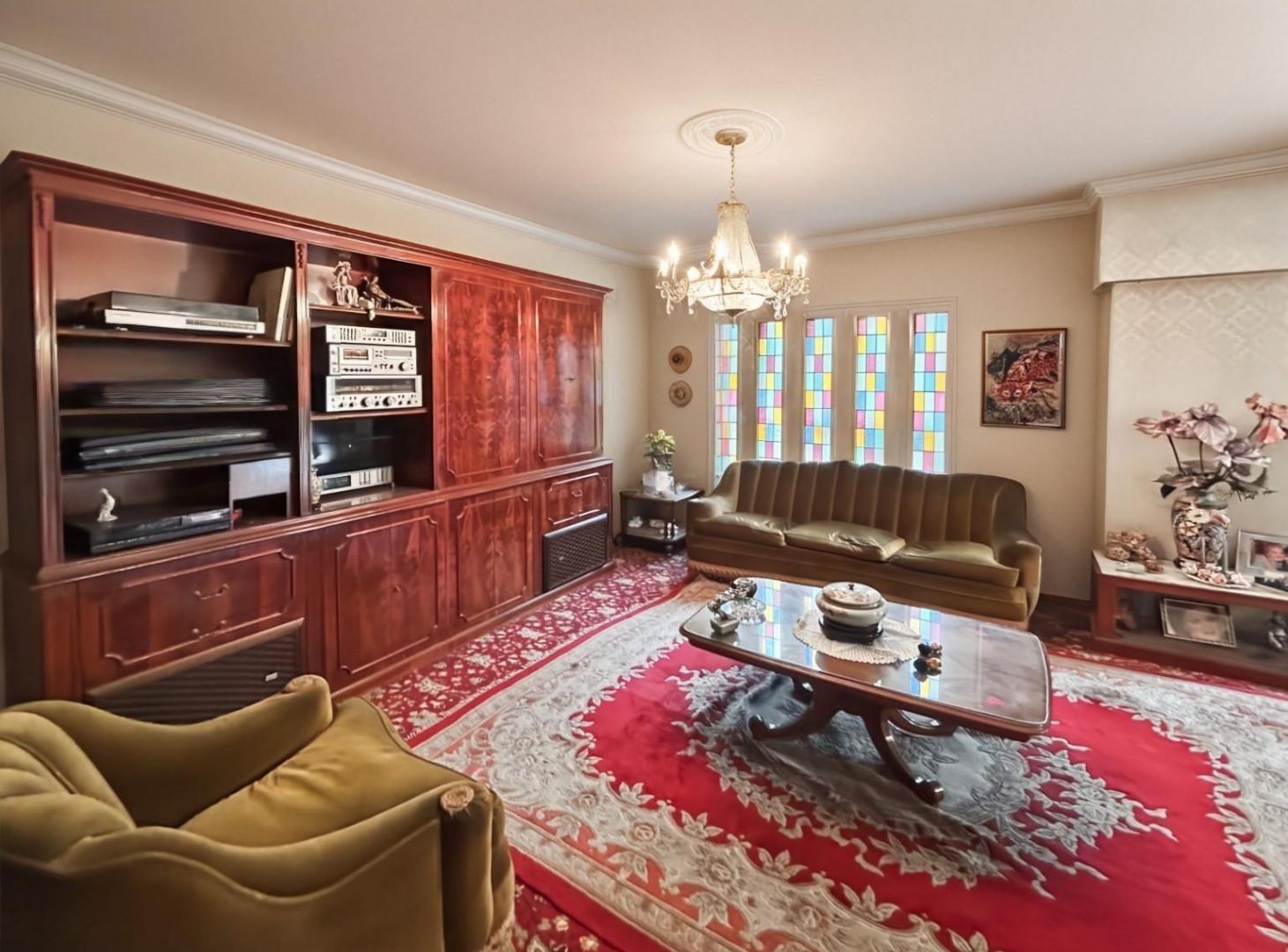 Foto de Piso en venta en Flores con Cochera y Baulera, 4 Ambientes Dependencia, imagen 2