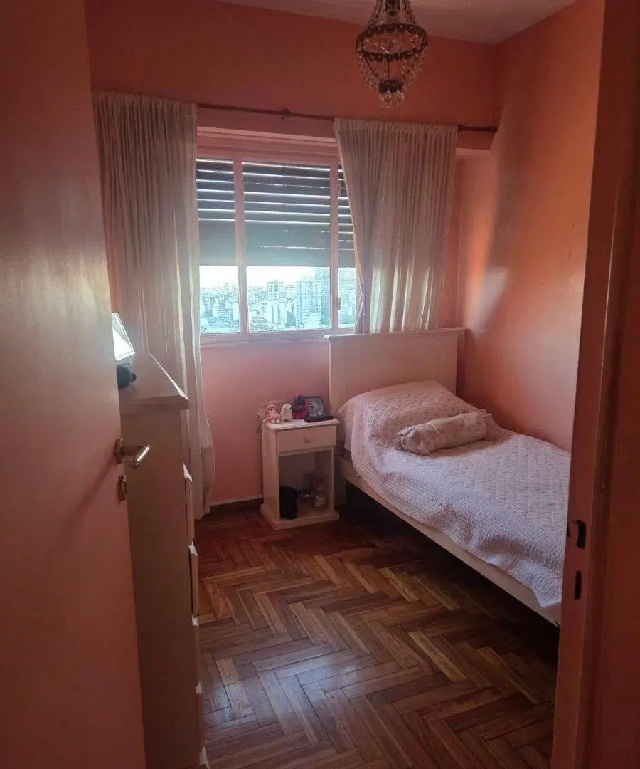 Departamento de 3 ambientes en piso alto. Excelente vista!!!! 4