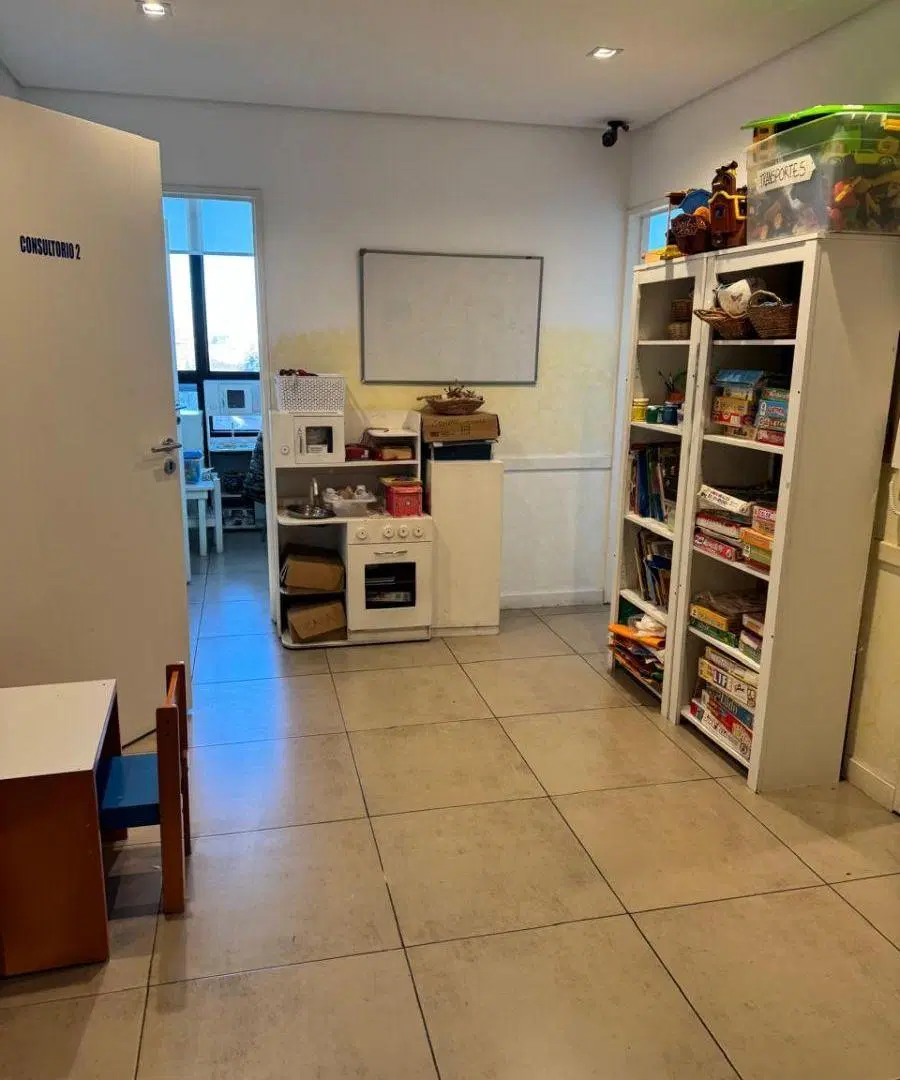 Oficina o consultorio en edificio corporativo, 4 ambientes 4