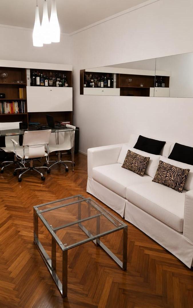 Foto de VENTA Excelente departamento 2 ambientes C/ balcón , Acassuso. Torres, imagen 3