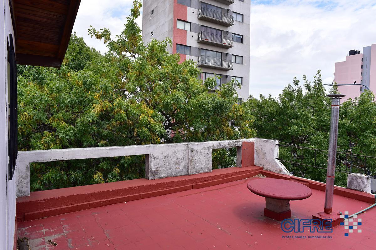 Oportunidad! PH de 2 Ambientes con Terraza, Al Frente, Primer Piso por Escalera. 5