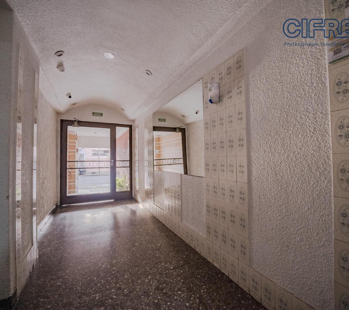 Departamento de 2 Ambientes con Cocina Separada y Cochera Cubierta en Villa Gral. Mitre 5