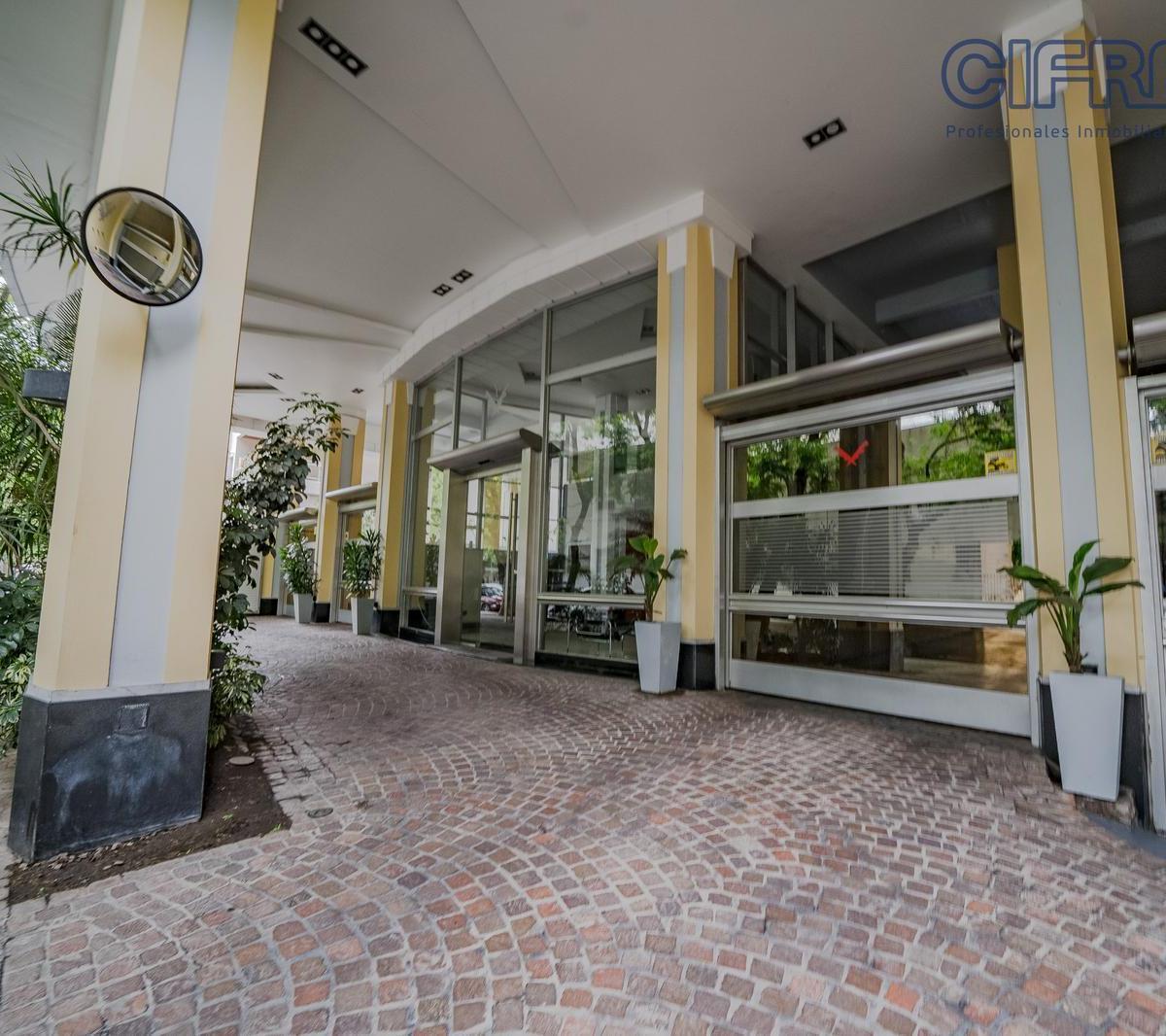 Departamento Exclusivo de 5 Ambientes 4 Dormitorio 3 Cocheras - Amenities 2