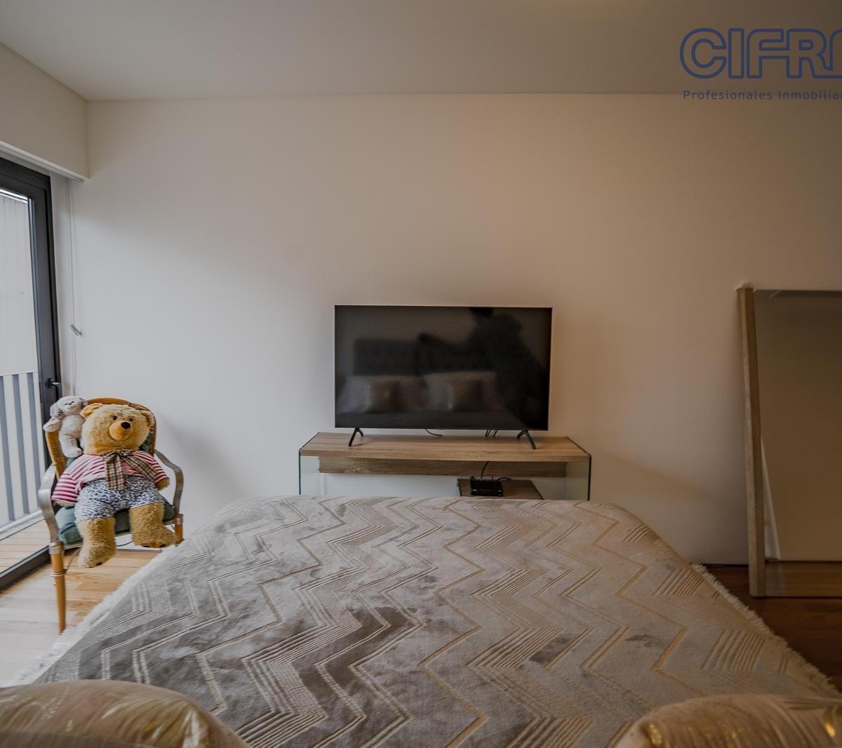 Espectacular Semipiso de 4 Ambientes, 3 Cocheras, Al Frente Balcón Aterrazado Torre Azcuy 5